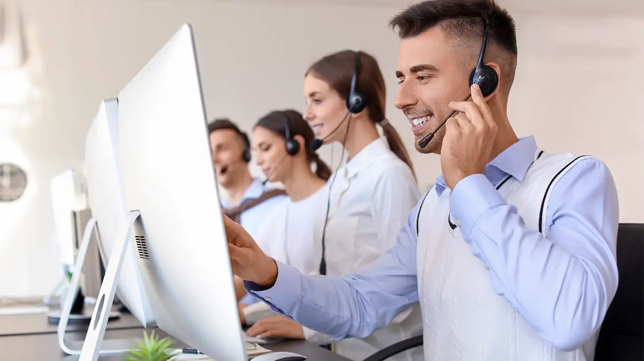 Customer Experience in the GCC: The Role of Modern Call Centers 1 Customer Experience